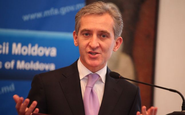 Premierul Iurie Leancă susţine că nu ştie cine deţine pachetul majoritar al Băncii de Economii. Afirmaţia a fost făcută la postul TV7.