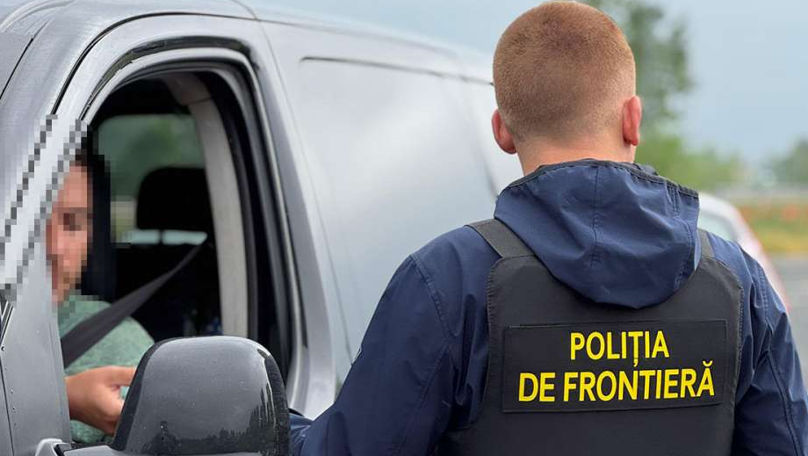 Doi bărbați au încercat să mituiască polițiștii de frontieră la Sculeni și Otaci.