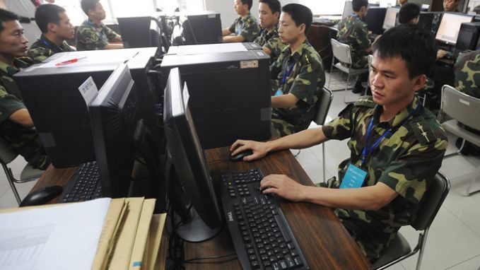 Trei hackeri chinezi cu posibile legături cu guvernul de la Beijing vor fi judecaţi în SUA. 