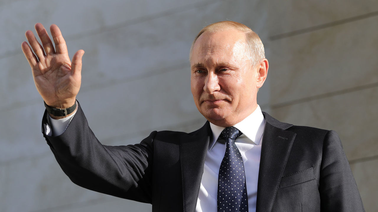 Financial Times включила Путина в список знаковых фигур десятилетия.