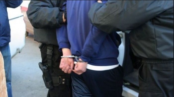 Un fost angajat al poliției, reținut pentru corupție în proporții deosebit de mari. Foto: simbol cugetliber.ro 