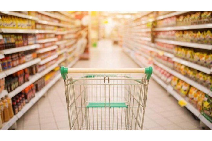 Список отечественных продуктов питания на полках торговых сетей страны будет расширен.