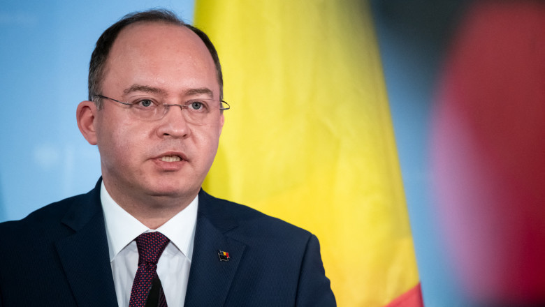 МИД Румынии призвал своих граждан срочно покинуть Россию.