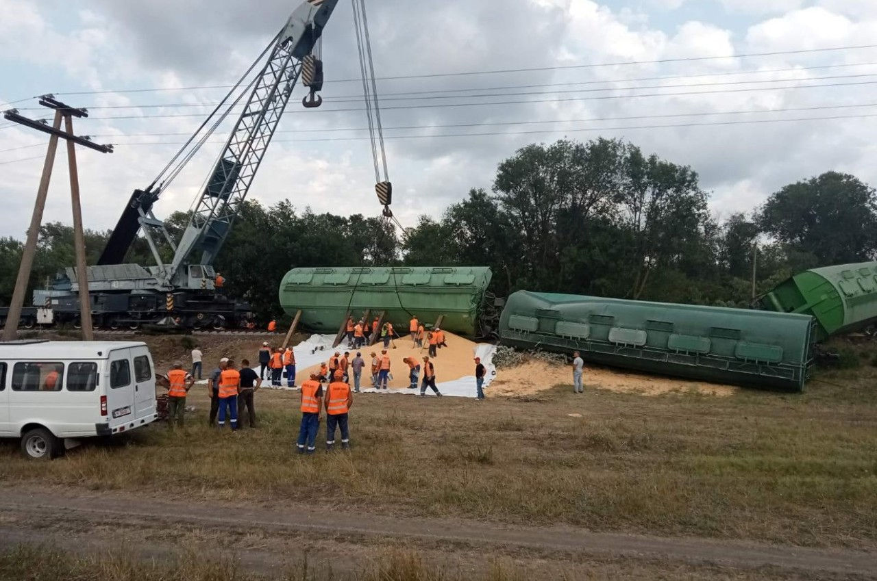 Движение поездов на участке на юге страны возобновится в ближайшие дни.