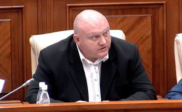 ПСРМ потребовала исключить из повестки парламента инициативу ДПМ.