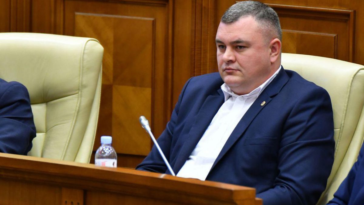 Депутат ПСРМ Григоре Новак.