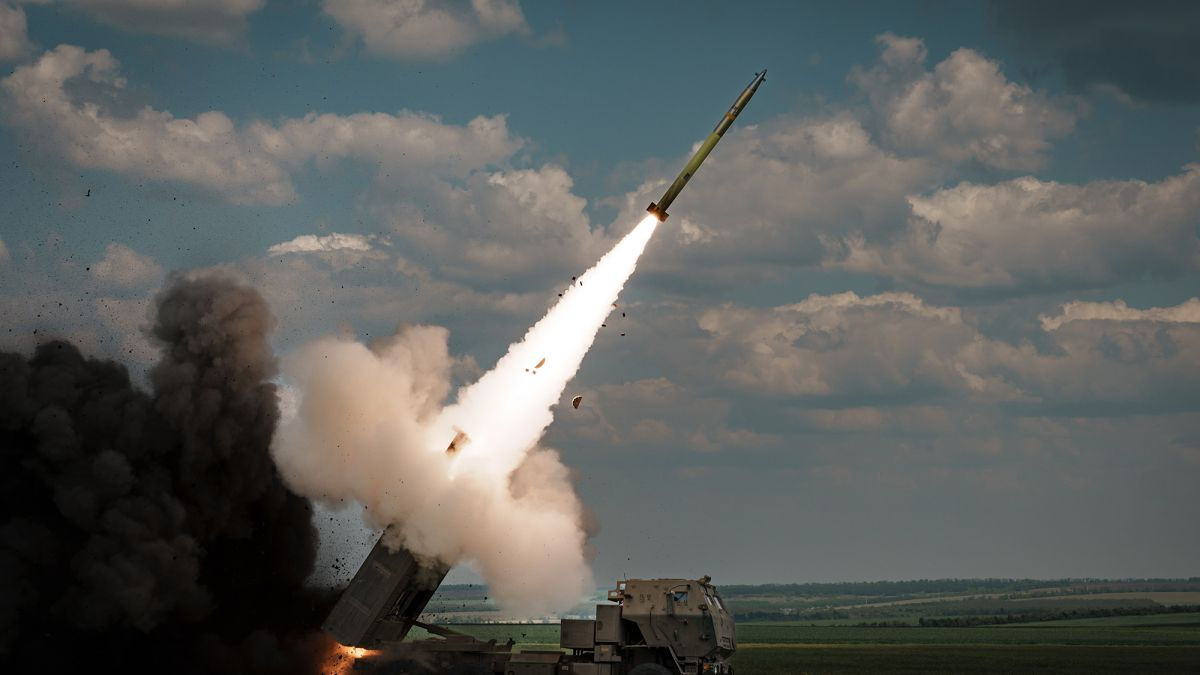 Ucraina a devenit cel mai mare importator de armament din lume.