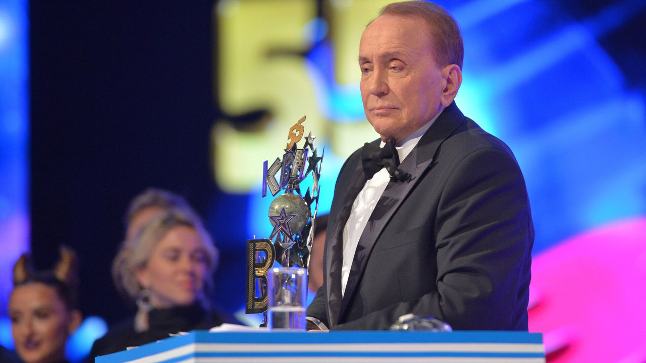 Александр Масляков вернулся в качестве ведущего КВН.