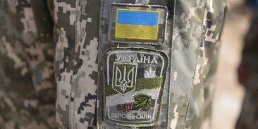 Украинцам запретят передвигаться по стране. Кабмин готовит план на случай военного положения.