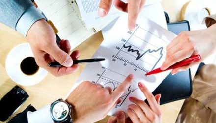 5. Echitate. Este o noţiune cu care operează Codul civil la capitolul executarea obligaţiilor, fără însă o defini