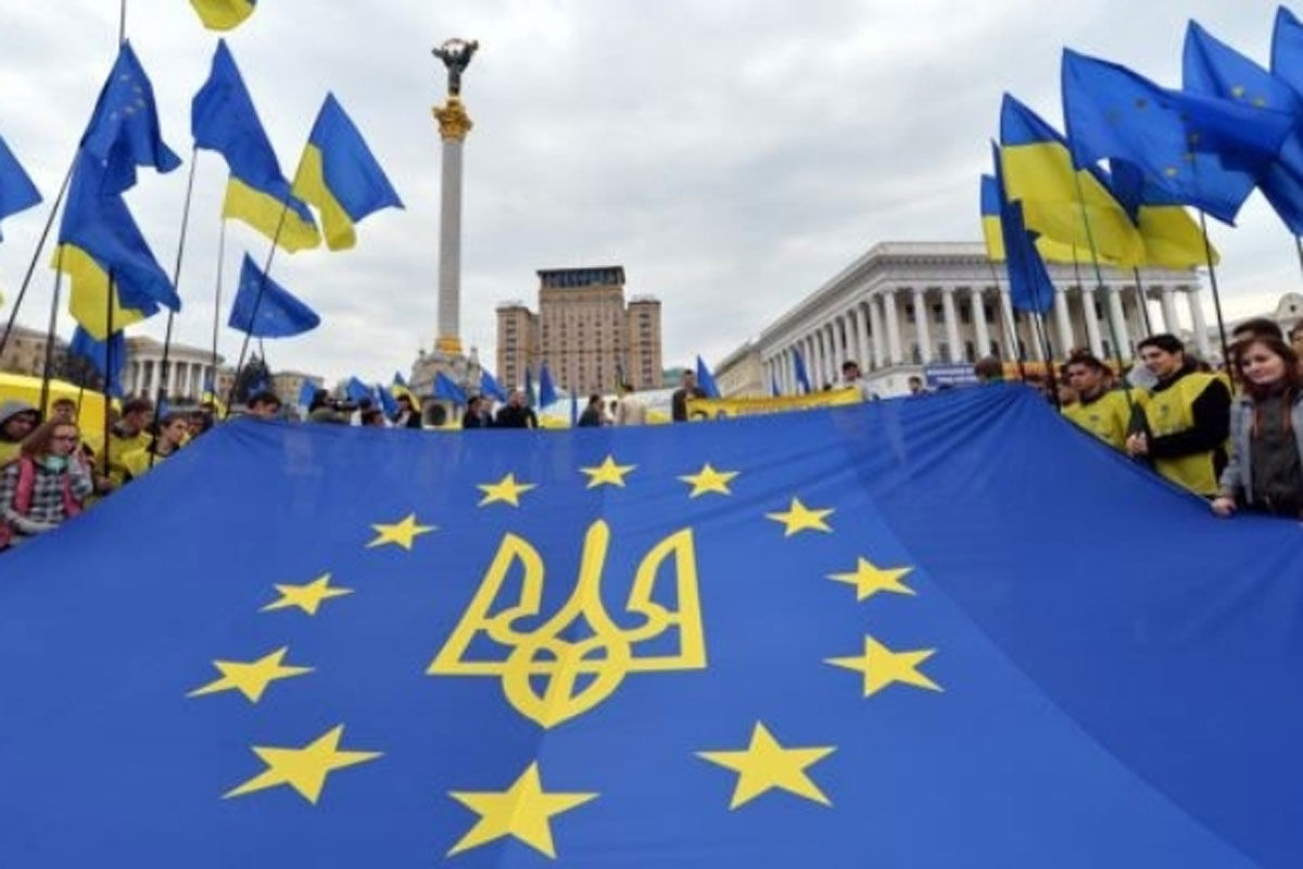 На Украине во время празднования третьей годовщины «революции достоинства» (Евромайдана) 21-22 ноября готовятся провокации.