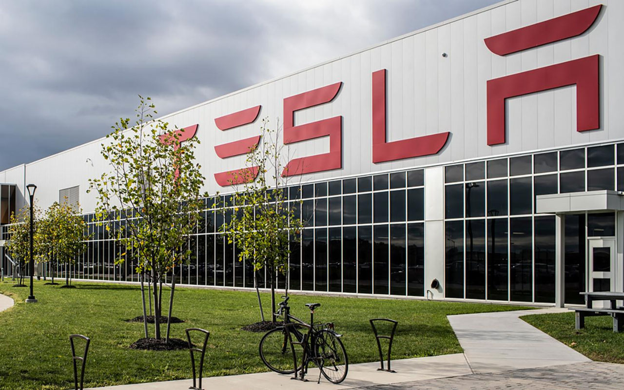 Завод Tesla в Нью-Йорке подвергся нашествию постельных клопов.