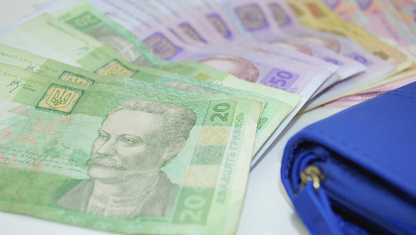 Госдолг Украины в 2014 году в связи с девальвацией гривны превысит 800 миллиардов гривен (около 72 миллиардов долларов).