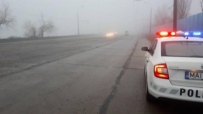 Служба InfoTrafic призывает водителей адаптировать скорость движения согласно предписаниям ПДД.
