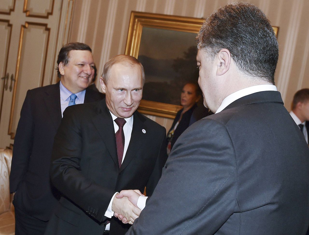 По словам Путина, Украина совершает много ошибок, но это не причина прекращать общение.