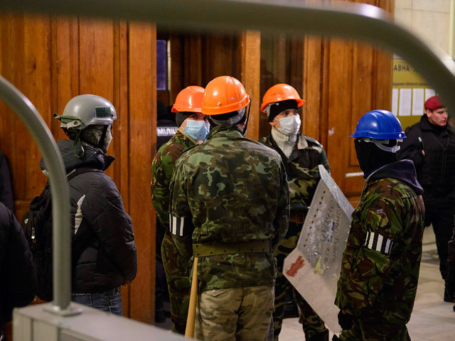 Лидеры Украины восприняли события в Донецке, а затем и в Харькове, Луганске и Николаеве как попытку силового захвата власти и посягательство на целостность государства.