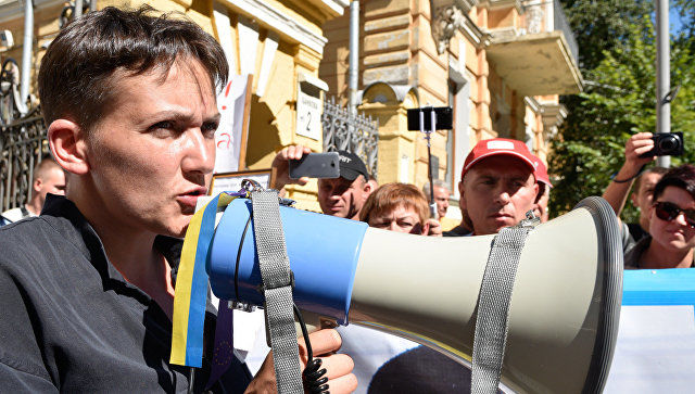 Савченко разрешили митинговать с Оппоблоком.