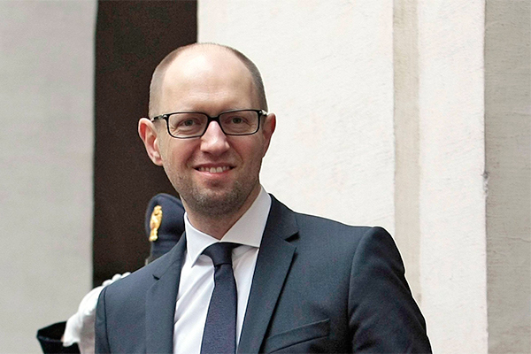 Украинский премьер считает, что пока страна имеет достаточный контроль на официальных пунктах пропуска.
