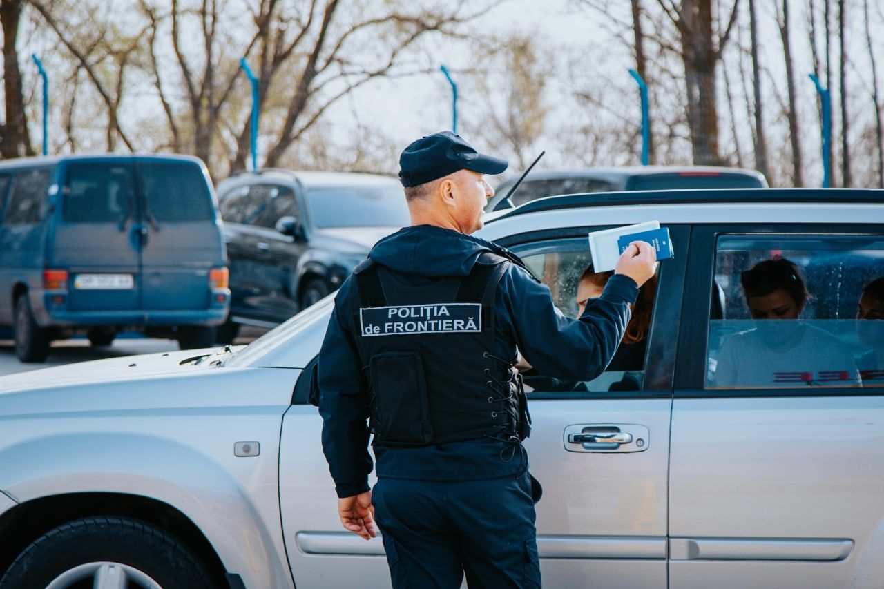 Погранполиция: С 24 февраля в Молдову въехало 375 343 гражданина Украины.