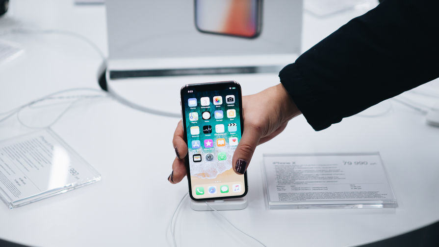 Капитализация Apple впервые превысила $900 млрд.