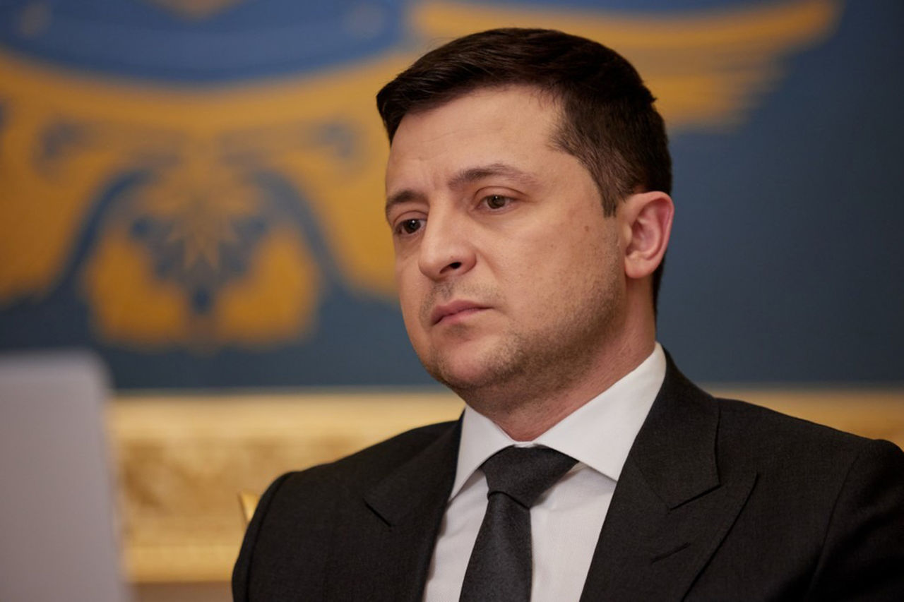 Зеленский о возможной войне: Ни одна страна в мире не будет защищать Украину.