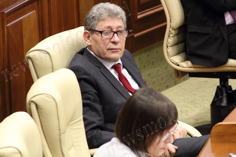 В новом парламенте Воронин может занять место Гимпу.   Фото: newsmoldova.md