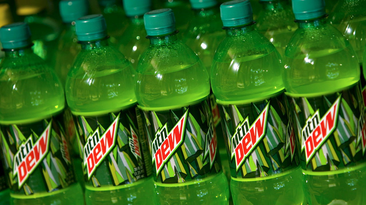 В США намерены запретить добавку, входящую в состав Mountain Dew и Fanta Orange.