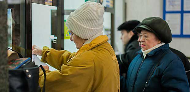 Peste 500.000 de pensionari din Moldova vor avea pensii mai mari. Foto: vocea.md