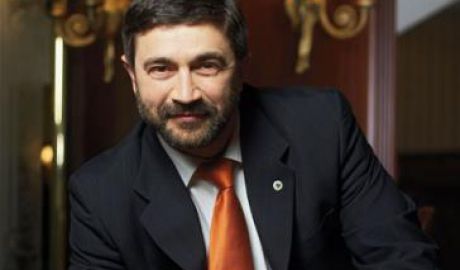 Iurie Roşca, a participat la sfârşitul săptămânii trecute, la Bucureşti, la un simpozion dedicat „personalităţii şi operei marelui filozof mistic român, Jean Pârvulesco”. Foto:  independent.md