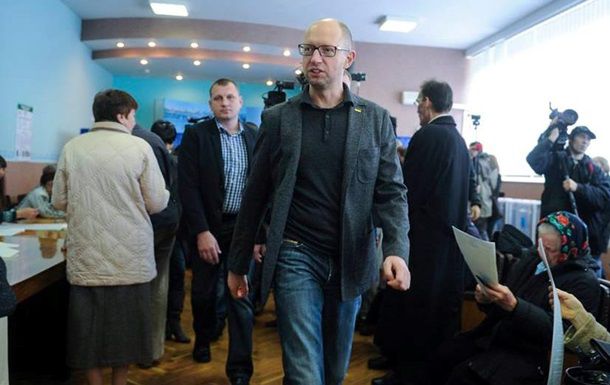 Рейтинги Яценюка рекордно низки. Фото: facebook.com/yatsenyuk.arseniy