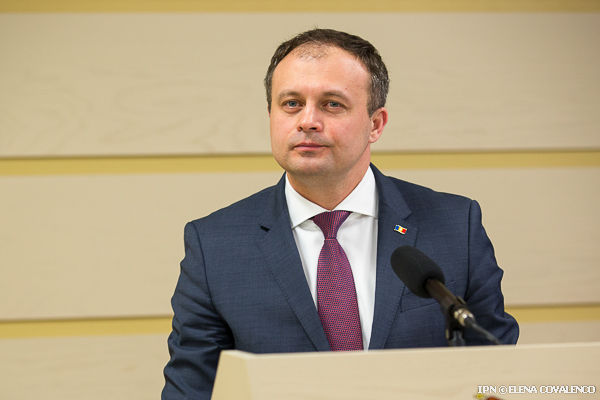  Канду отметил, что нынешние власти не согласятся никогда с действиями или заявлениями, которые наносят ущерб имиджу страны и оскорбляют граждан Республики Молдова.