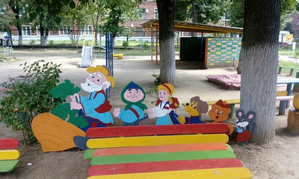 Родители просят срочно открыть детские сады.