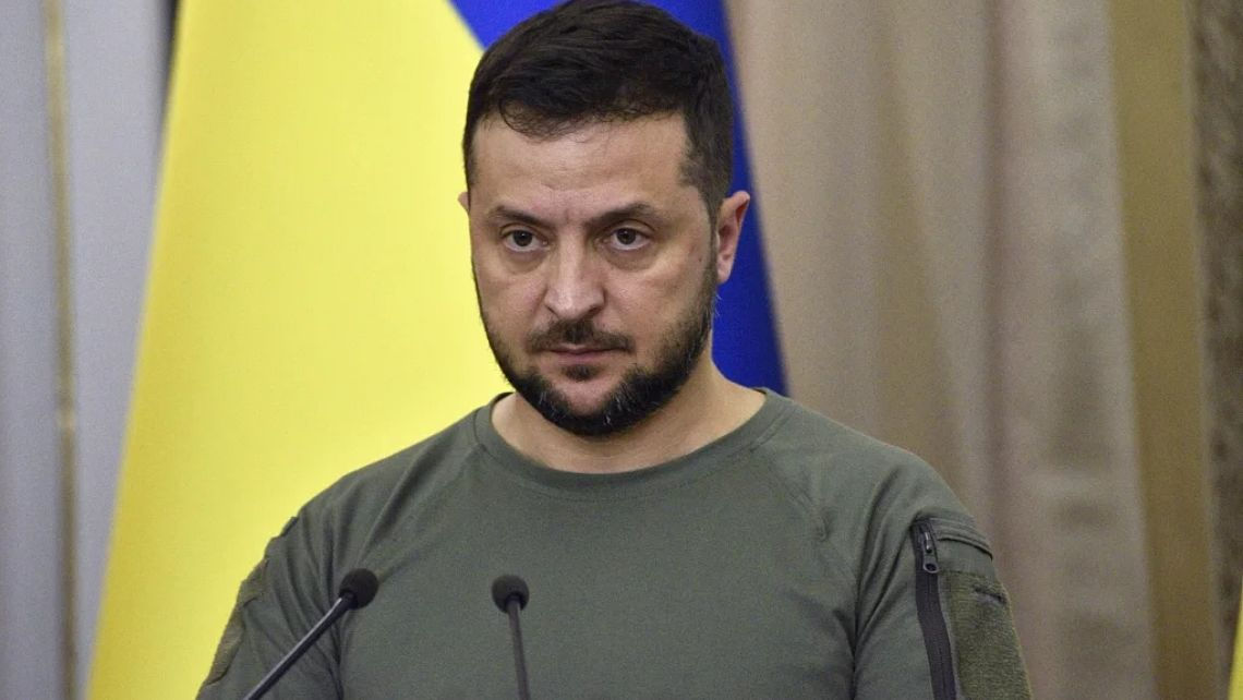 Зеленский: Половина РФ поддержала "вагнеровцев" в восстании против Путина.