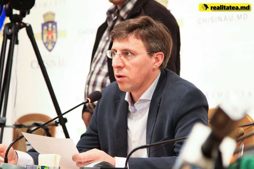 Столичный мунсовет принял к сведению отставку Дорина Киртоакэ.