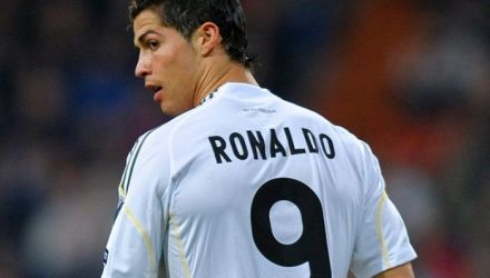Într-un alt meci din grupa D, Ajax joacă acasă cu City