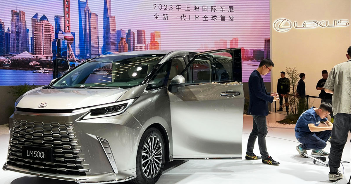 Lexus a început construcția propriei uzine în China.