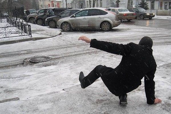 Гололед на улицах столицы стал причиной обращения почти 200 кишиневцев в Институт скорой медицинской помощи.  