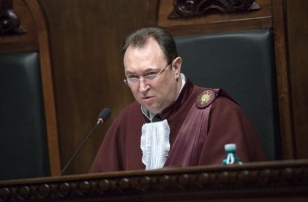 Председатель Конституционного суда Александр Тэнасе.