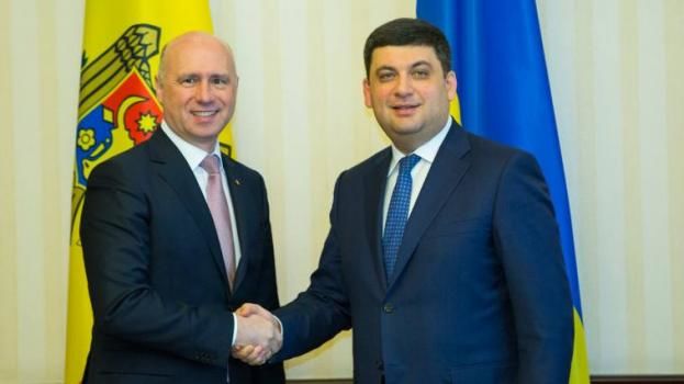 Pavel Filip a discutat cu omologul său ucrainean, Volodimir Groisman