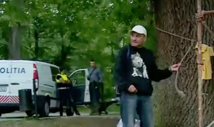 В Румынии ребенок упал с аттракциона троллей, оборвался трос.