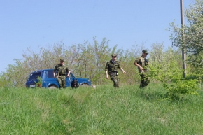 Трое граждан Молдовы и один россиянин пытались незаконно перейти государственную границу.