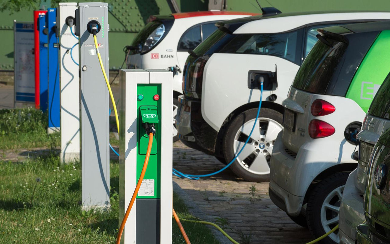 Studiu: Beneficiile vehiculelor electrice pentru climă devin evidente mult mai rapid.