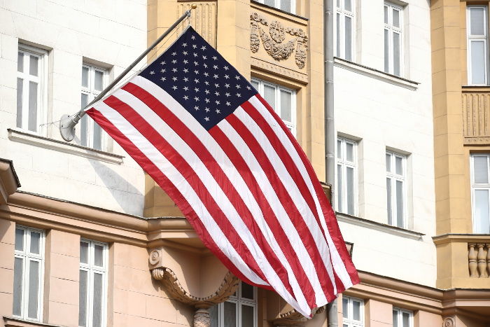 Санкции США против России за инцидент в Солсбери вступили в силу.