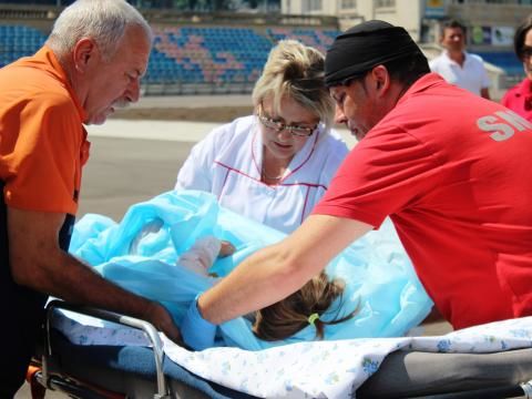 O fetiță de 2 ani, cu arsuri pe 50 % din suprafața corpului.A căzut într-un vas. Foto: dse.md