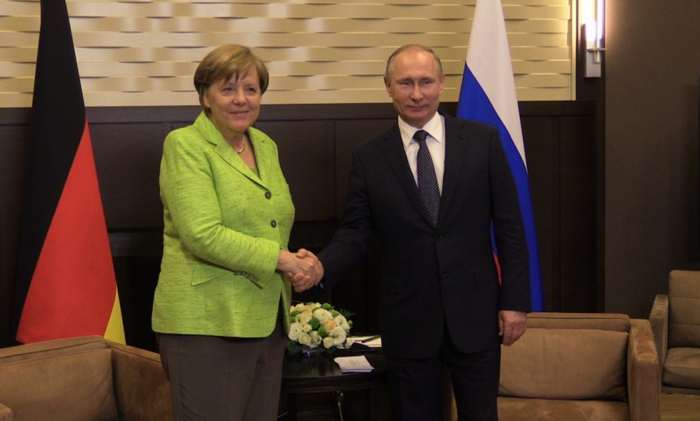 В России Меркель не была с мая 2015 года. 
