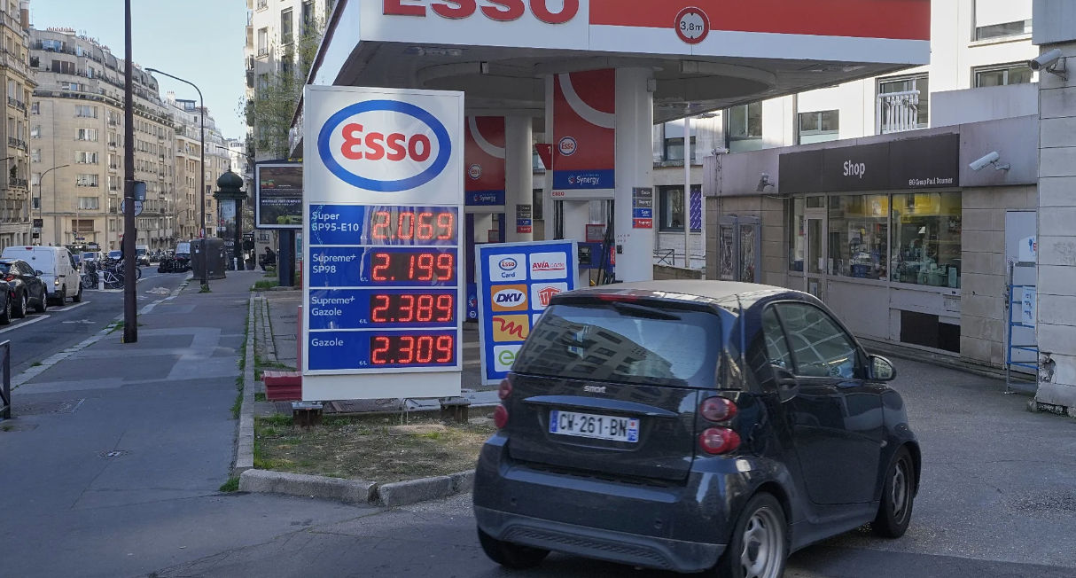 Полный бак в ЕС достиг рекордной стоимости: бензин - €103, дизель - €108.