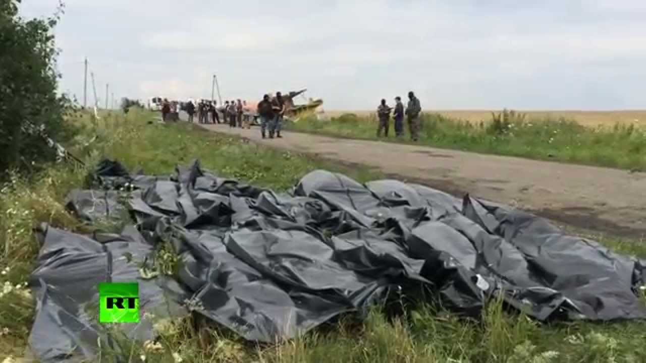 Двое представителей австралийского Бюро транспортной безопасности присоединятся к расследованию авиакатастрофы над Украиной.