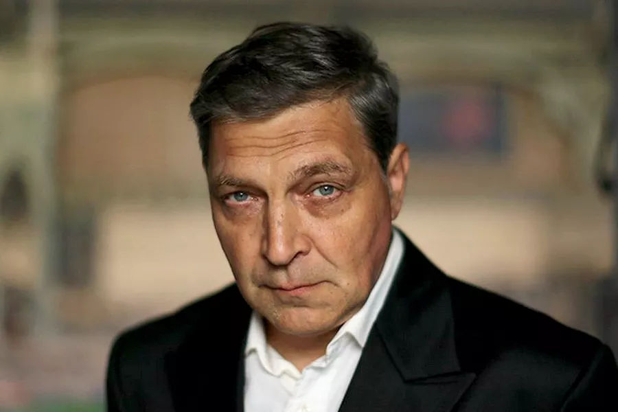Сам Невзоров пока это не комментировал.