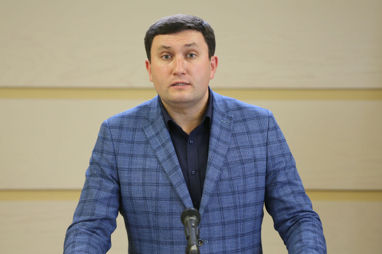 Односталко: Правительство пытается убедить народ, что низкие выплаты — это хорошо. Фото: Point.md