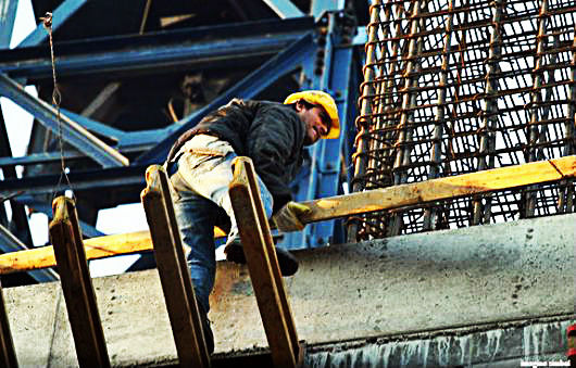 Accident pe şantierul de construcţii.